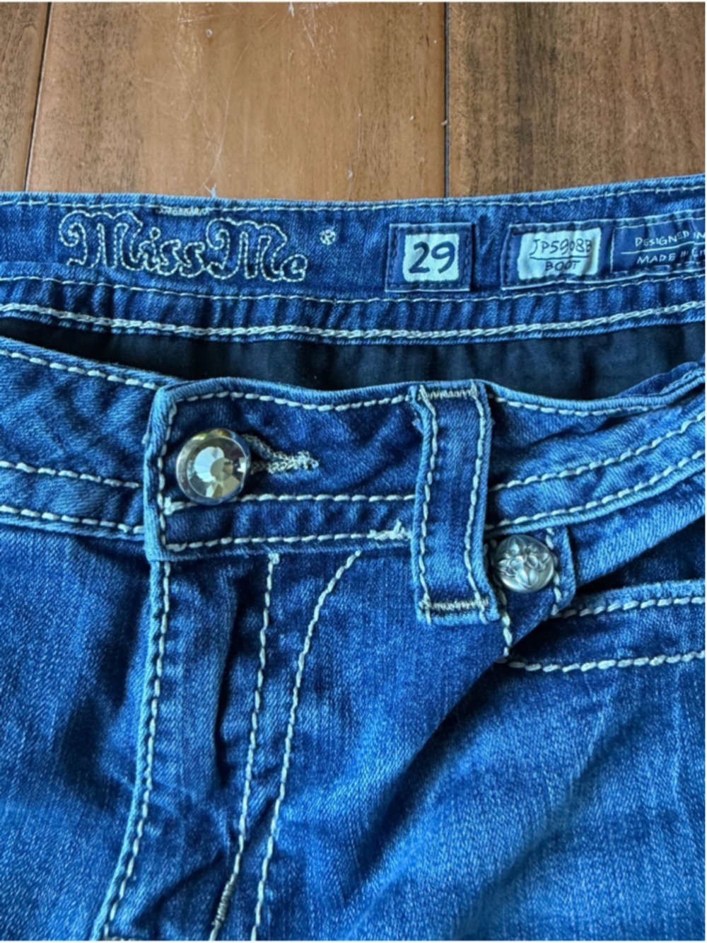 Miss Me Size 29 Low Rise Bootcut Rhinestone Jeans Y2K Cowgirl - Picture 9 of 13
